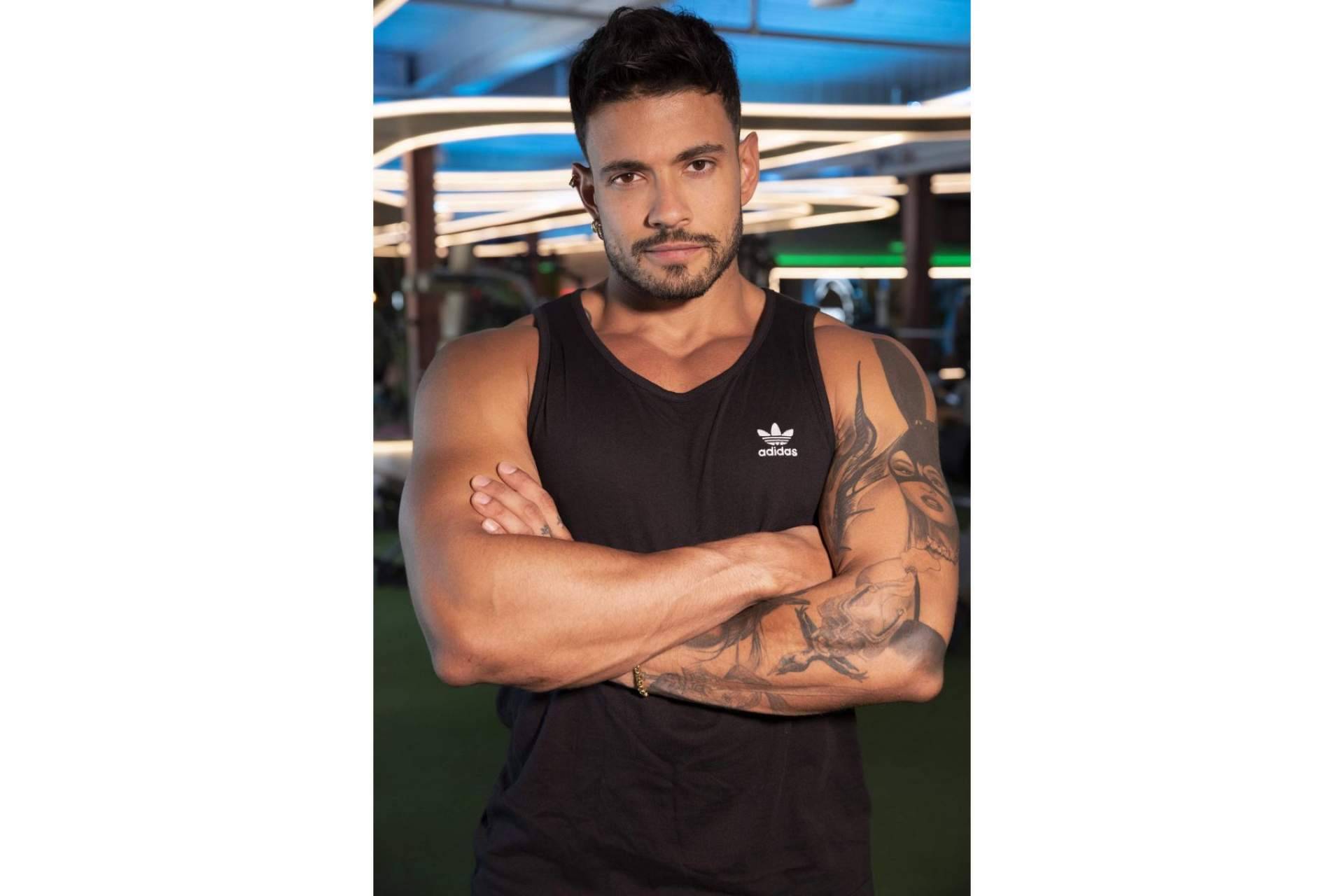 El influencer y creador de contenido Alejo Ospina lanza una nueva plataforma de 'Vida Fitness'