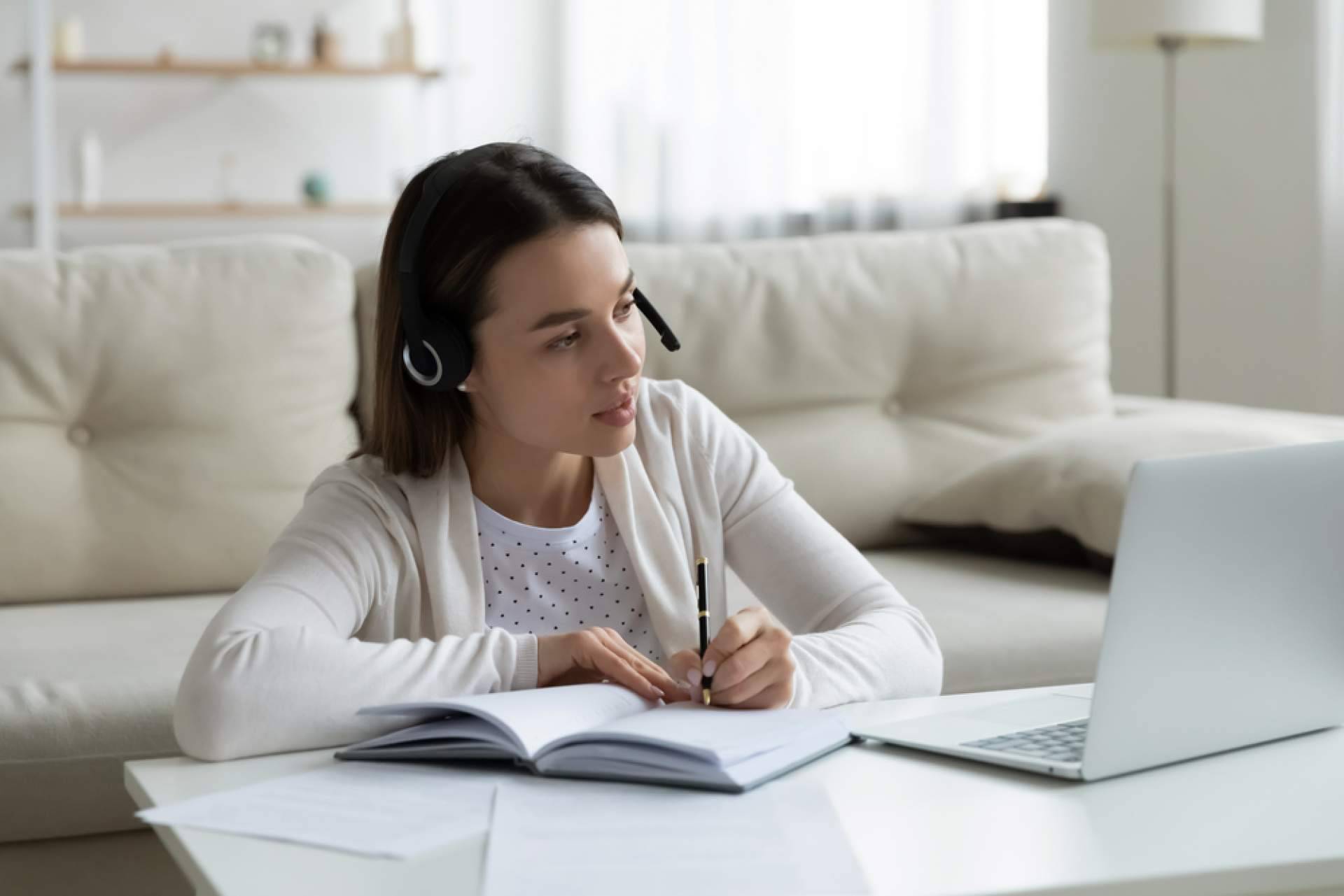 La academia de idiomas online con profesionales de alto nivel, Mister Tongues