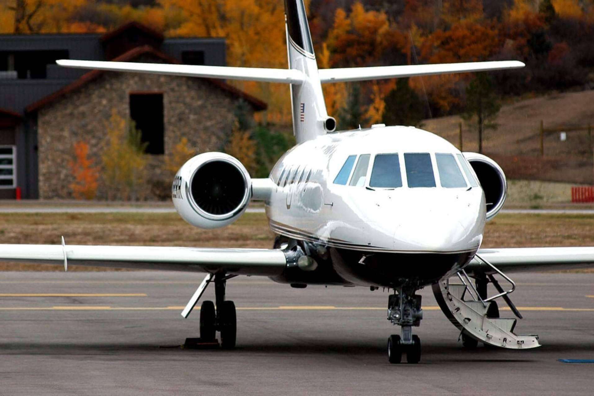 Las ventajas de contratar un vuelo privado con Aerolínea Santander