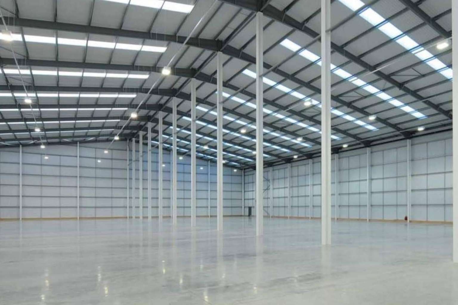 Industrial Properties, una empresa inmobiliaria enfocada en las ventas de bodega comercial