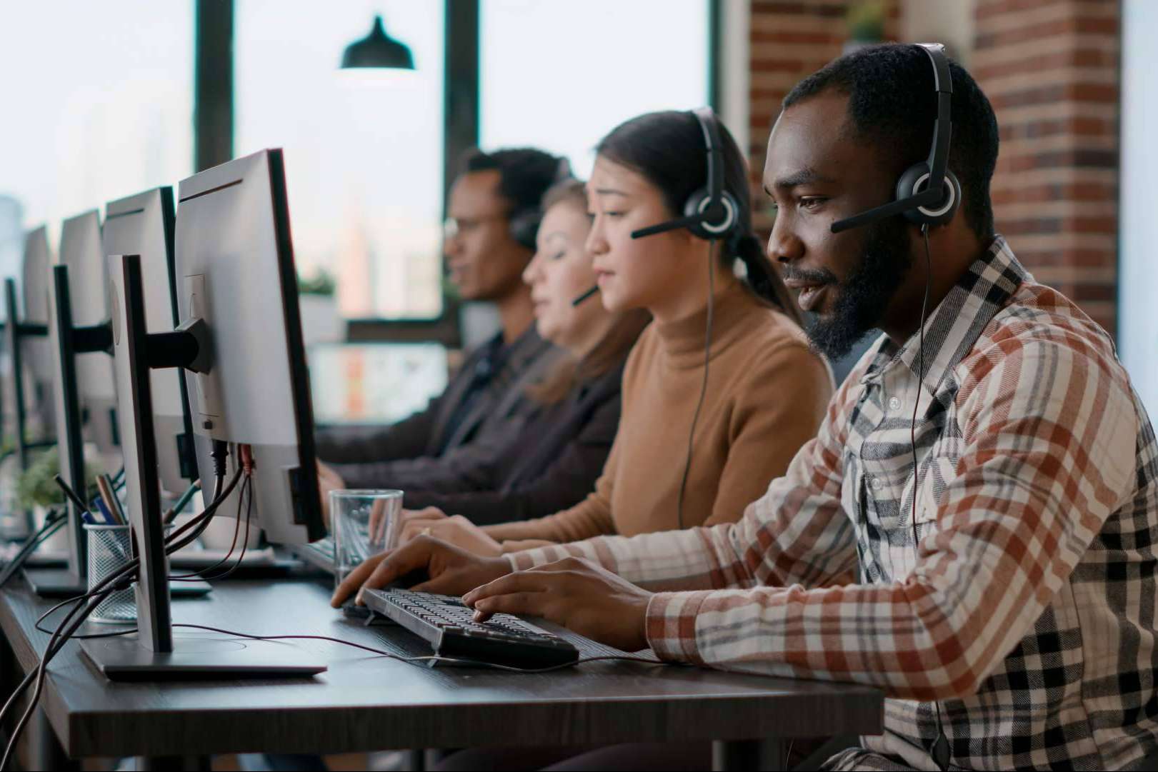 Live Connect agiliza las operaciones de las empresas con WhatsApp multiusuario