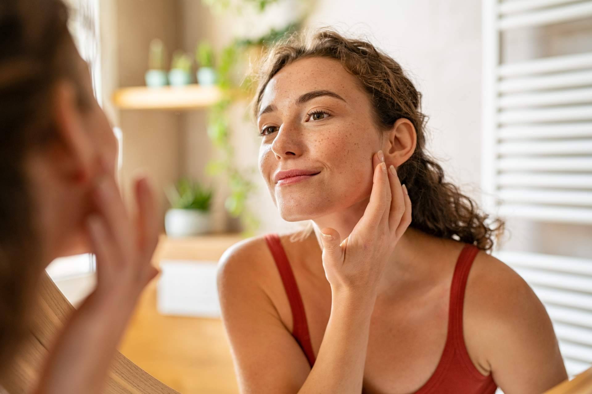 El cobre ha nutrido y mejorado la piel durante milenios; desde la antigüedad hasta la rutina de belleza