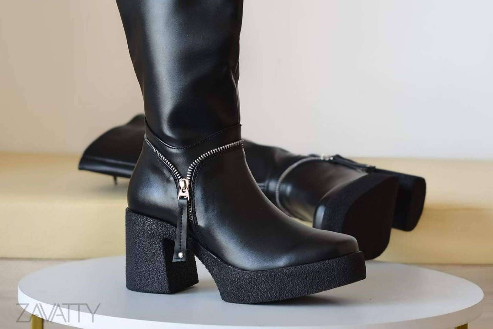 Zavatty cuenta con un amplio catálogo de botines de mujer