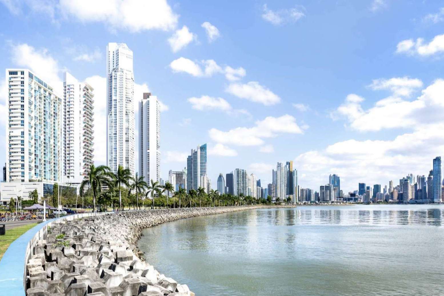 ¿Se quiere residir en Panamá? Haus tiene excelentes opciones de casas en Hato Montaña