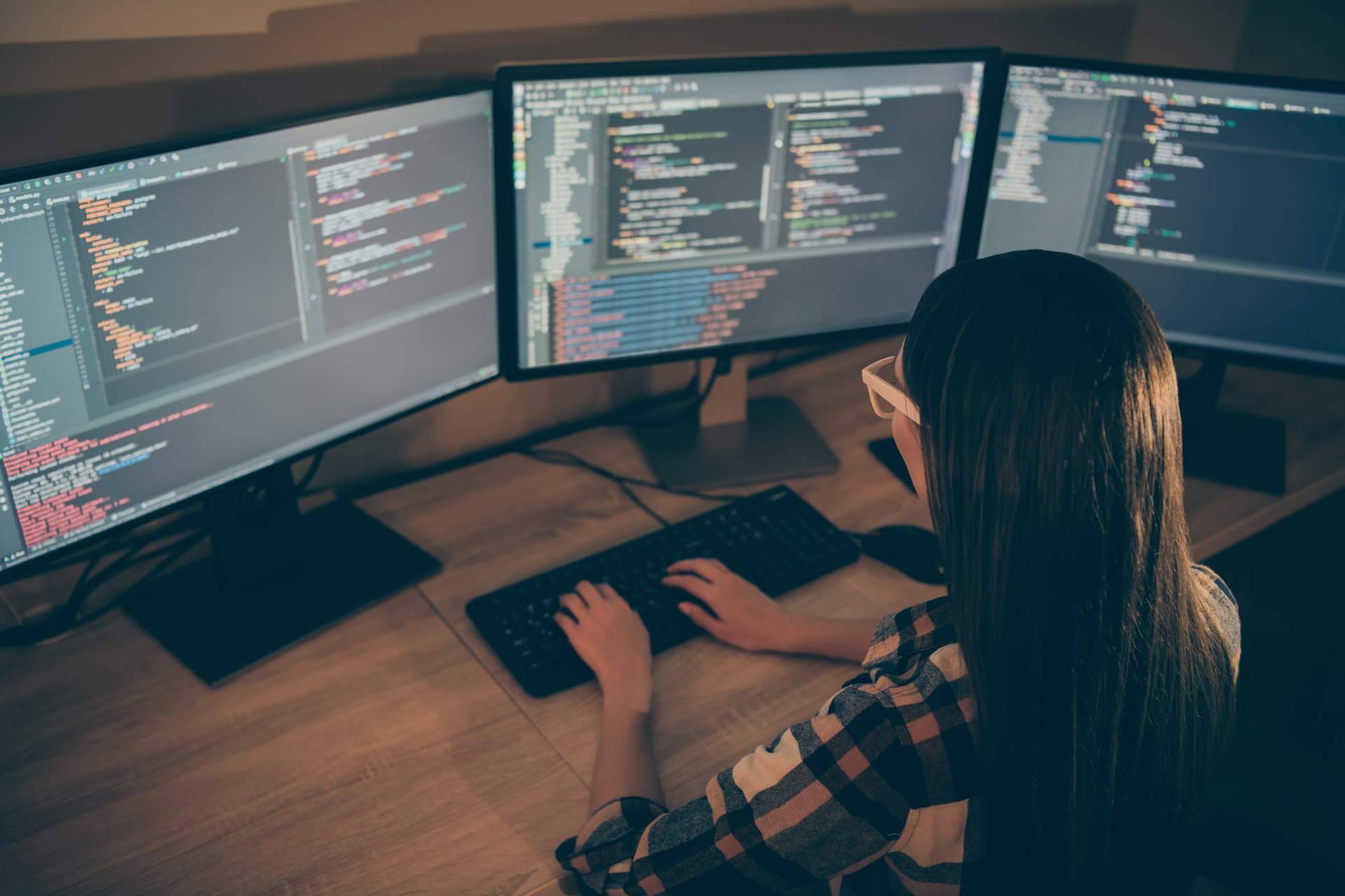 PC Tecnología lanza su Departamento de Desarrollo de Software y anuncia el exclusivo Summit 2024 en Bogotá