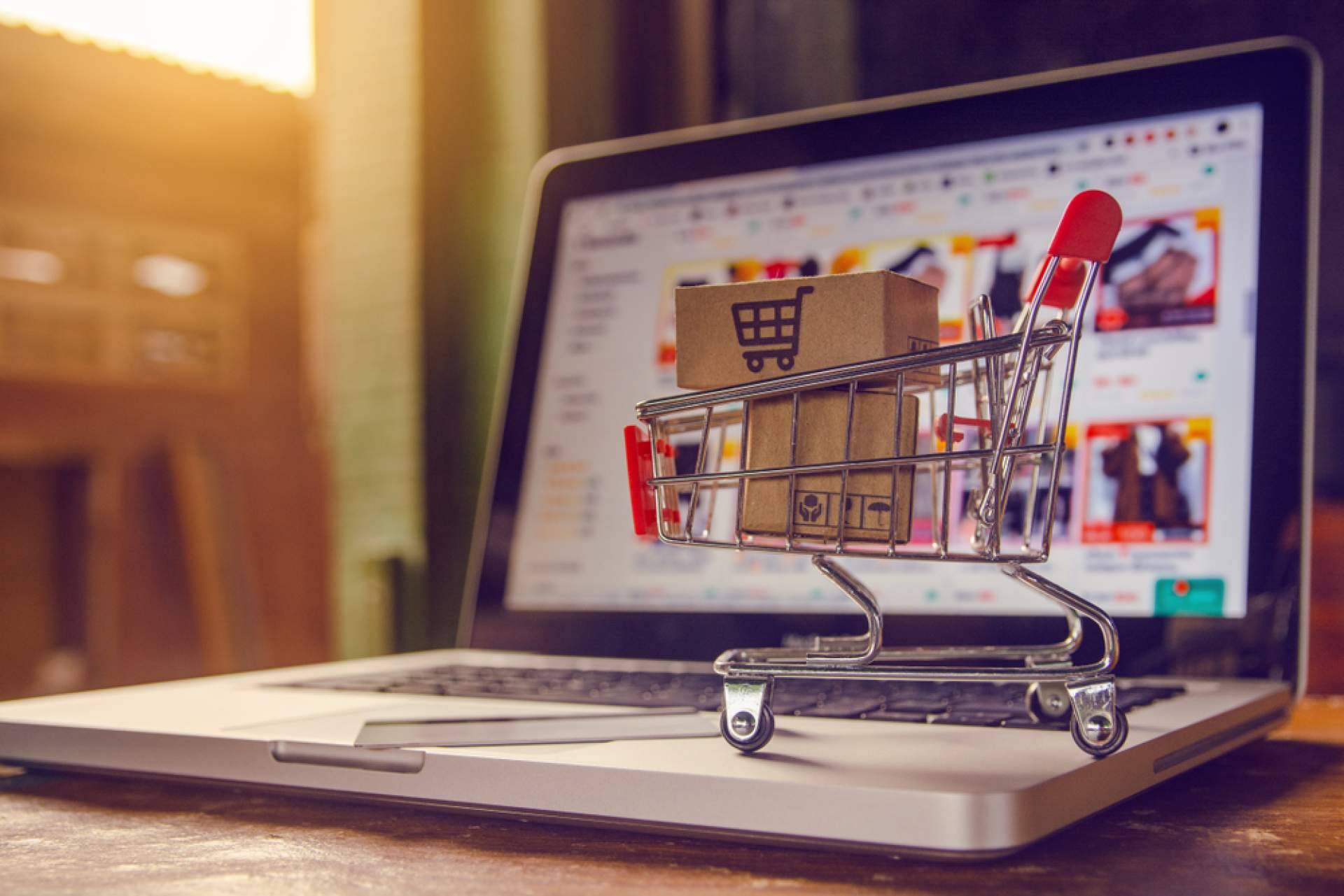 Wachatbot integra mensajes de WhatsApp en Shopify, WooCommerce y WordPress para mejorar la atención al cliente