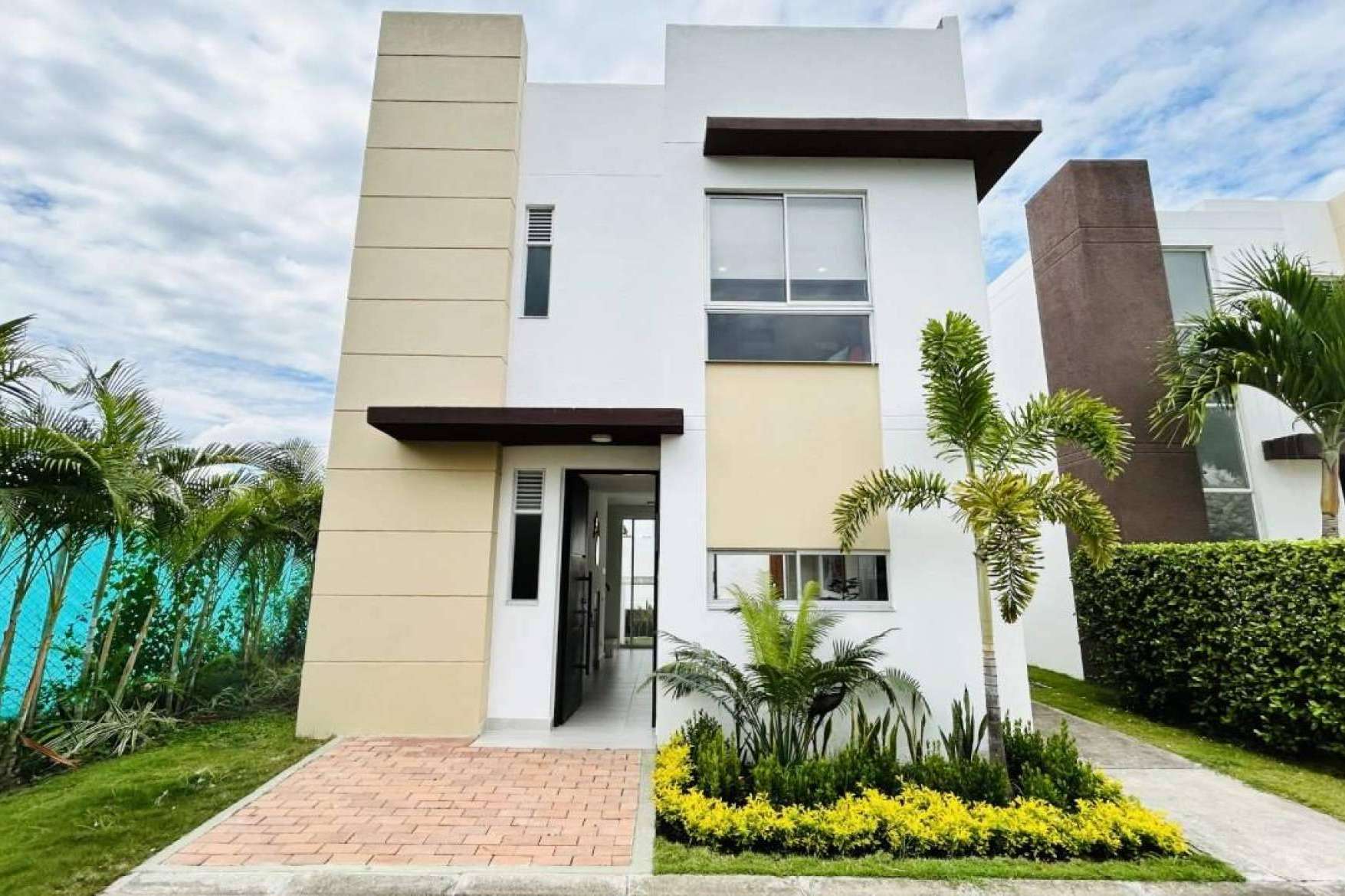 Clima, ubicación y valorización; el atractivo de adquirir casa en Ricaurte (Cundinamarca)